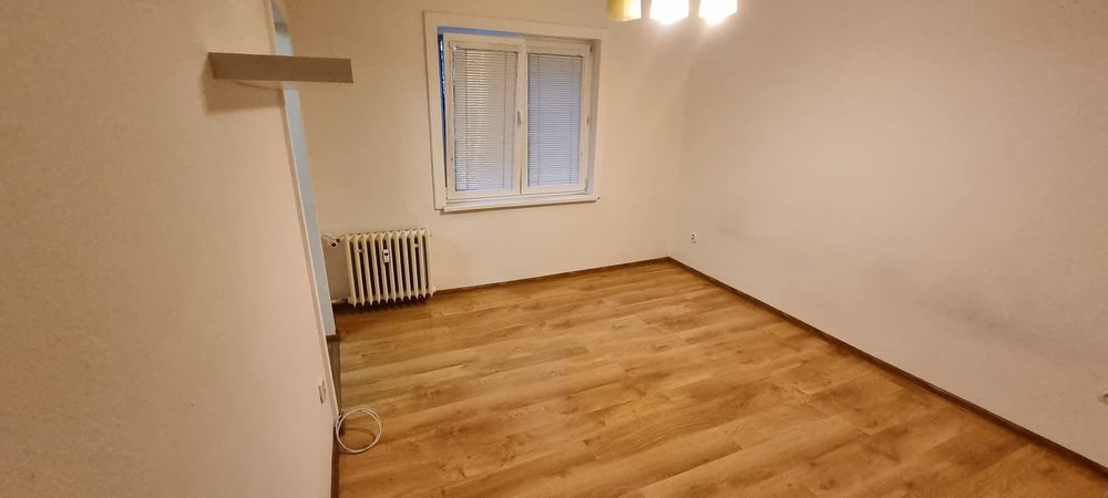PRENAJATÉ- 2,5-izbový byt, Banská Bystrica, Mládežnícka, 57 m2 | 450 €  | foto