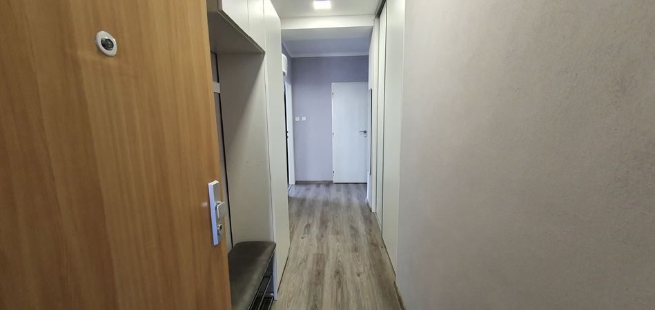 PRENAJATÉ 2-izbový byt, Banská Bystrica, 29. augusta, 50 m2 | 550 €/mes. vrátane energií | foto