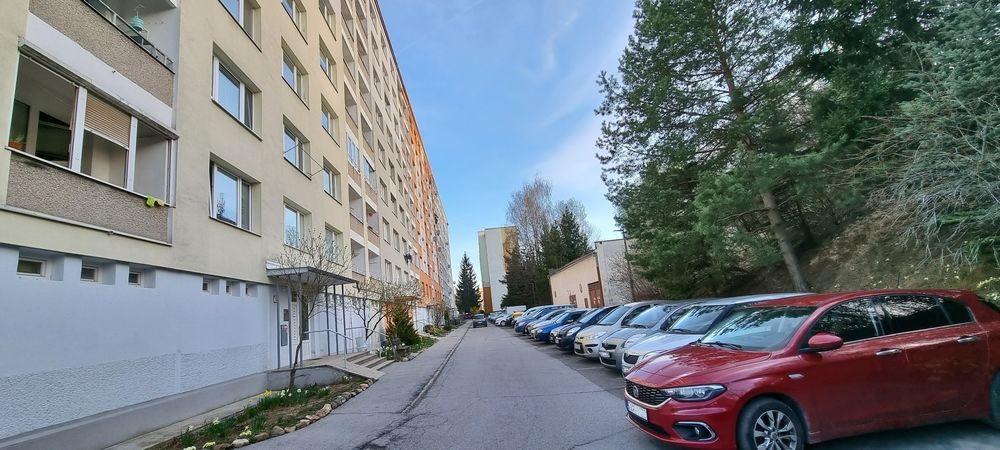 REZERVOVANÉ 4-izbový byt, Banská Bystrica, Internátna, 82 m2 | cena na vyžiadanie | foto