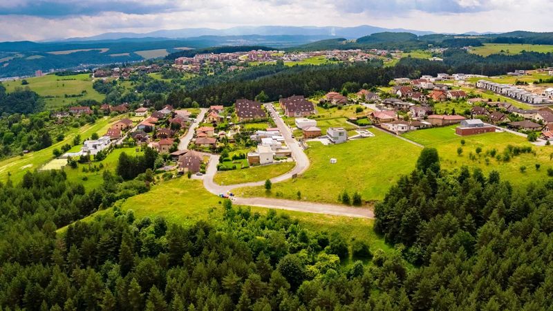 Stavebný pozemok, Banská Bystrica, Pod Suchým vrchom, 700 m2 | cena na vyžiadanie | foto