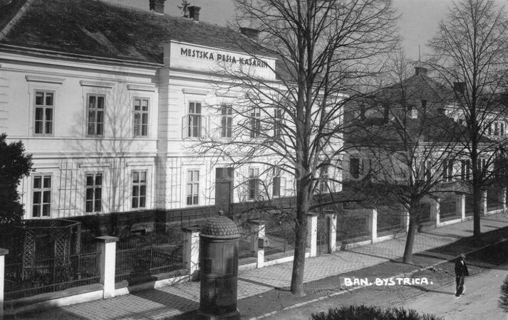 PRENAJATÉ 1-izbový byt, Banská Bystrica, Skuteckého, 31 m2 | cena na vyžiadanie | foto