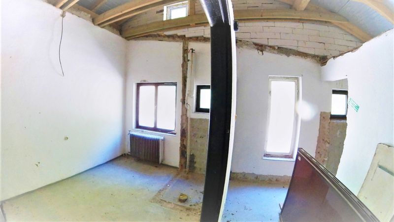 Rodinný dom - RD, Sokoľ, 2292 m2 | 190.000 €  | foto