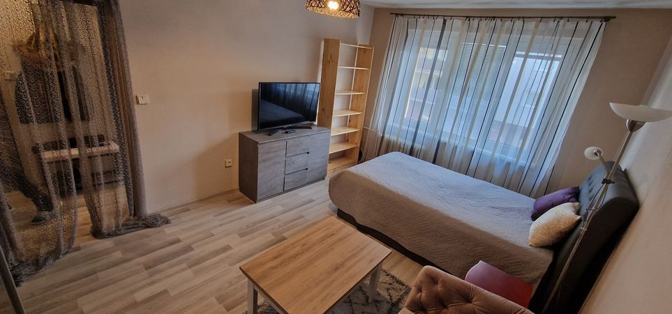 PRENAJATÉ 1-izbový byt, Banská Bystrica, Horná | 450 €/mes. bez energií  | foto