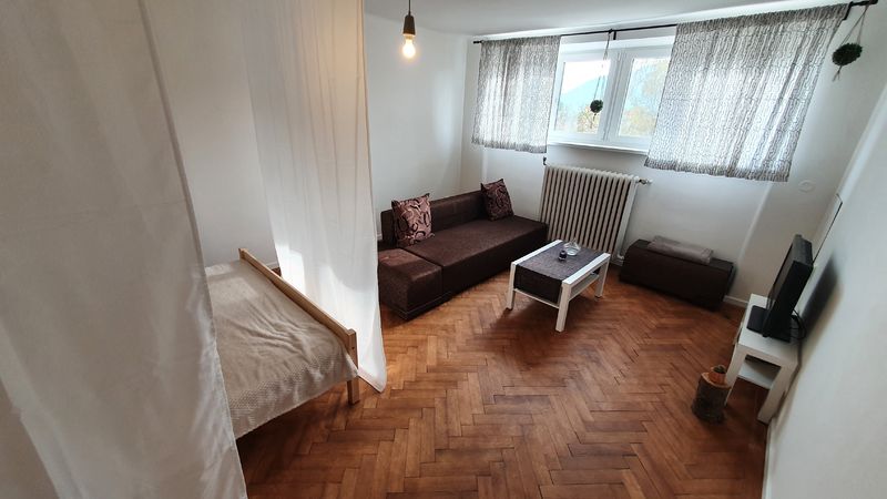 1-izbový byt, Banská Bystrica, Skuteckého, 33 m2 | 450 €/mes. bez energií  | foto