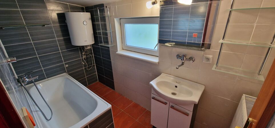Rodinný dom - RD, Banská Bystrica, Kostiviarská cesta, 520 m2 | 200.000 €  | foto
