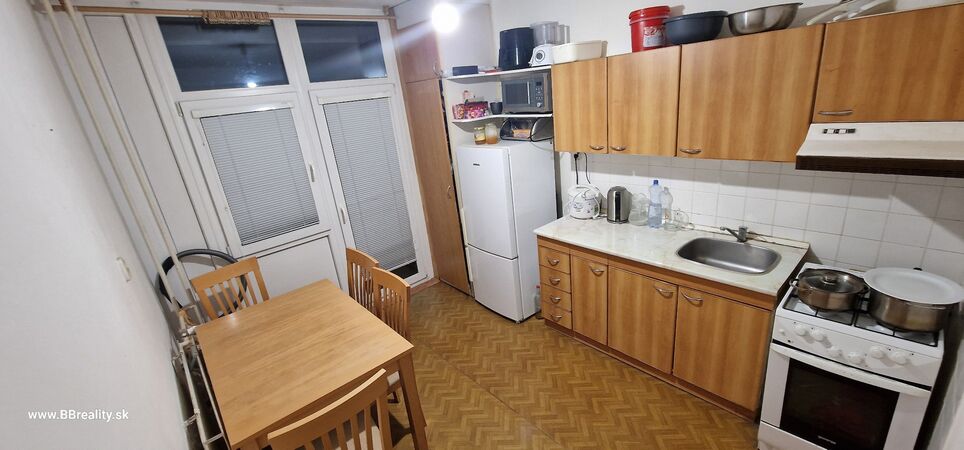 PREDANÉ 3-izbový byt, Banská Bystrica, Poľná, 67 m2 | cena na vyžiadanie | foto