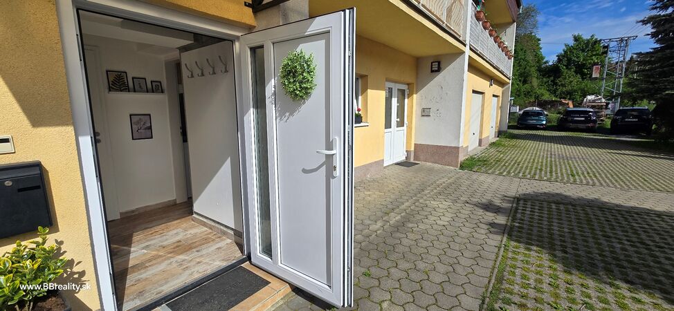 2-izbový byt, Horná Mičiná- 5 km od Banskej Bystrice | 105.000 €  | foto