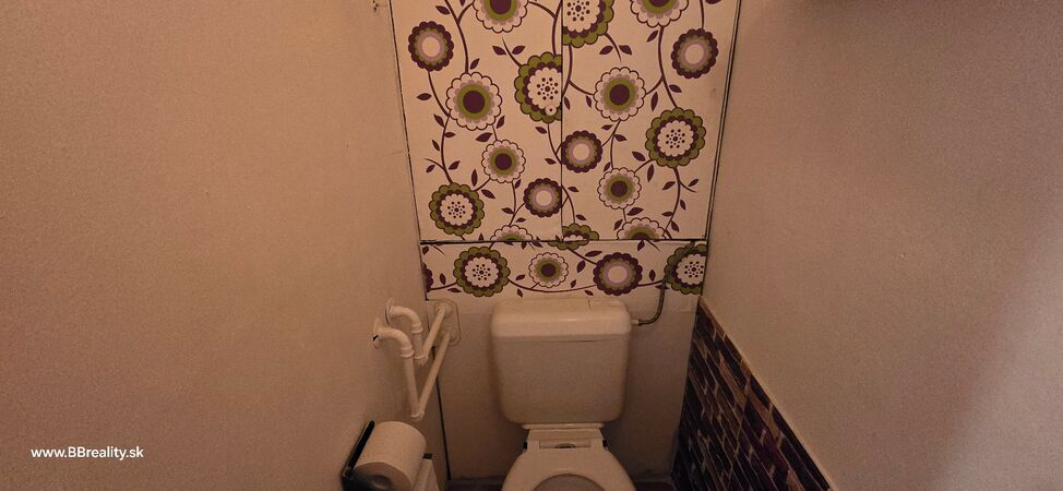 PREDANÉ- 2-izbový byt, Banská Bystrica, Mičinská cesta, 55 m2 | cena na vyžiadanie | foto