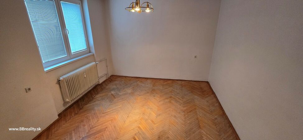 PREDANÉ- 2-izbový byt, Banská Bystrica, Mičinská cesta, 55 m2 | cena na vyžiadanie | foto