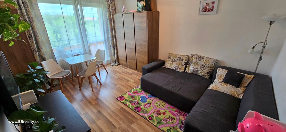 PRENAJATÉ 3-izbový byt, Banská Bystrica, Tr. Hradca Králové, 62 m2 | cena na vyžiadanie | foto
