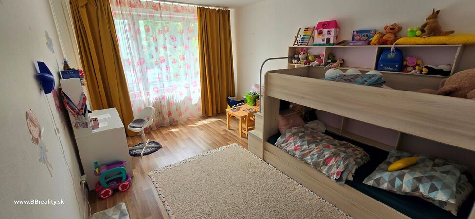 PRENAJATÉ 3-izbový byt, Banská Bystrica, Tr. Hradca Králové, 62 m2 | cena na vyžiadanie | foto