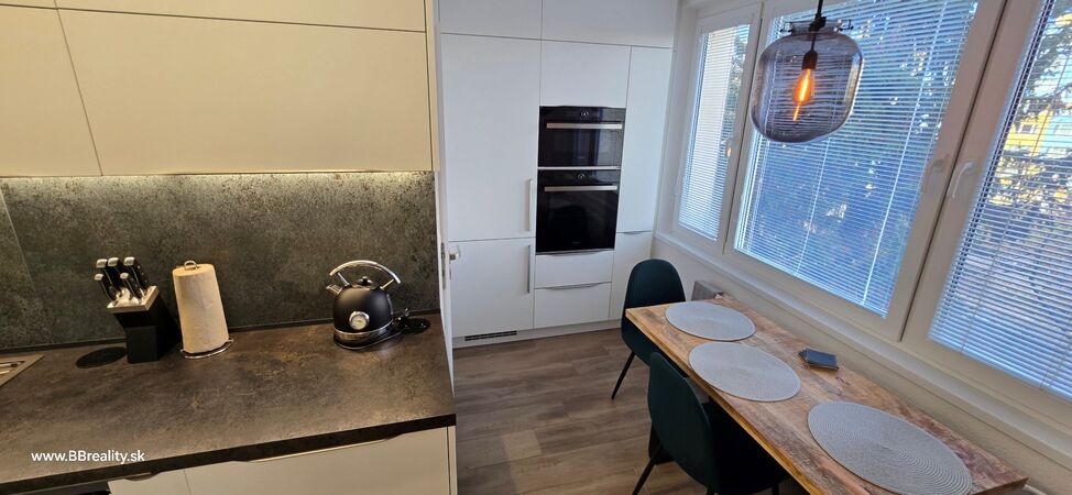 REZERVOVANÉ 3-izbový byt, Banská Bystrica, Tulská, 70 m2 | cena na vyžiadanie | foto