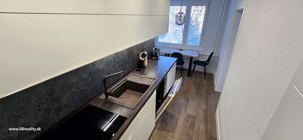 REZERVOVANÉ 3-izbový byt, Banská Bystrica, Tulská, 70 m2 | cena na vyžiadanie | foto