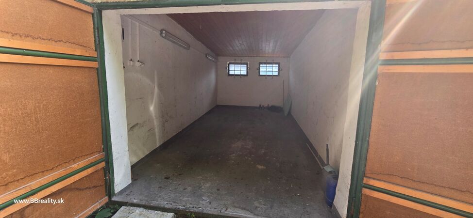 Garáž, Banská Bystrica, 29. augusta, 22 m2 | 28.000 €  | foto