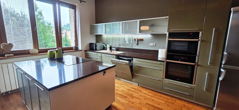 4-izbový byt s garážou, Ružomberok, A. Bernoláka, 130 m2 | 390.000 €  | foto