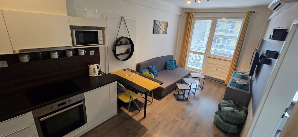 REZERVOVANÉ 2-izbový byt, Banská Bystrica, Zvolenská cesta, 31  m2 | cena na vyžiadanie | foto