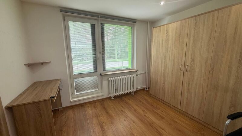 4-izbový byt, Banská Bystrica, Ružová, 96 m2 | 930 €  | foto