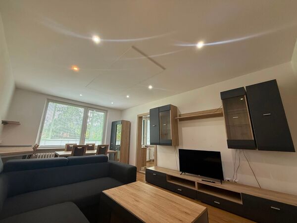 4-izbový byt, Banská Bystrica, Ružová, 96 m2 | 930 €  | foto