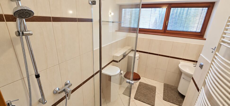 Rodinná vila - RD, Banská Bystrica, Slnečné stráne, 1 m2 | cena na vyžiadanie | foto
