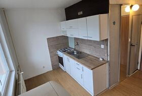 1-izbový byt, Banská Bystrica, Ružová, 29&nbsp;m2, rudlova.sk | img